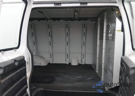 2016 GMC Savana 2500 1Wt z USA, uszkodzony, nr VIN 1GTW7AFF2G1276286